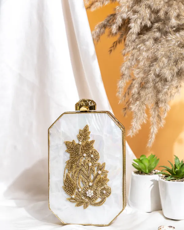 Elowen_Ivory_MOP_Clutch